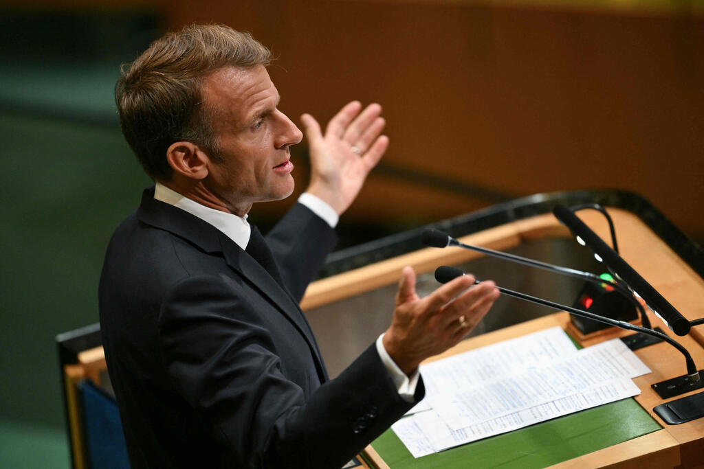 Macron criticizes Israel over West Bank, questions Gaza ‘peace’ in UN address (Photo: ANGELA WEISS / AFP) עמנואל מקרון נשיא צרפת עצרת האו"ם