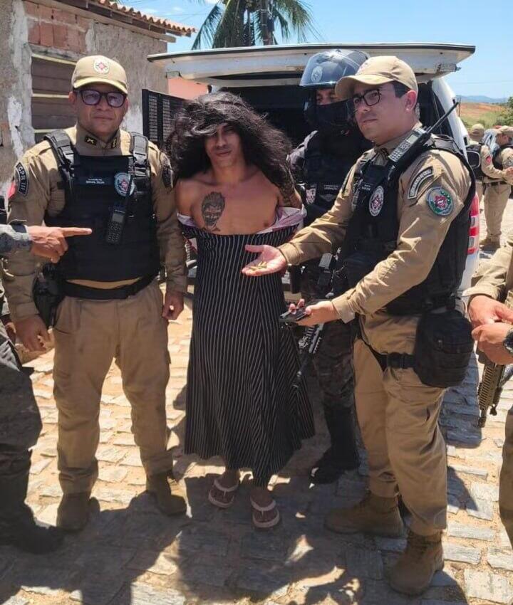 This time he didn't escape ברזיל רוצח סדרתי נתפס לבוש כ אישה ב יער