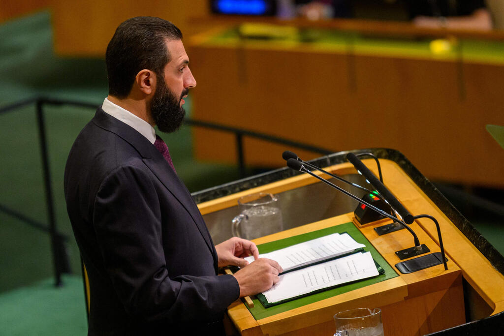 Syrian President Ahmed al-Sharaa at the UN (Photo: Alexi J. Rosenfeld / GETTY IMAGES NORTH AMERICA / AFP) א-שרע נשיא סוריה בעצרת האו"ם