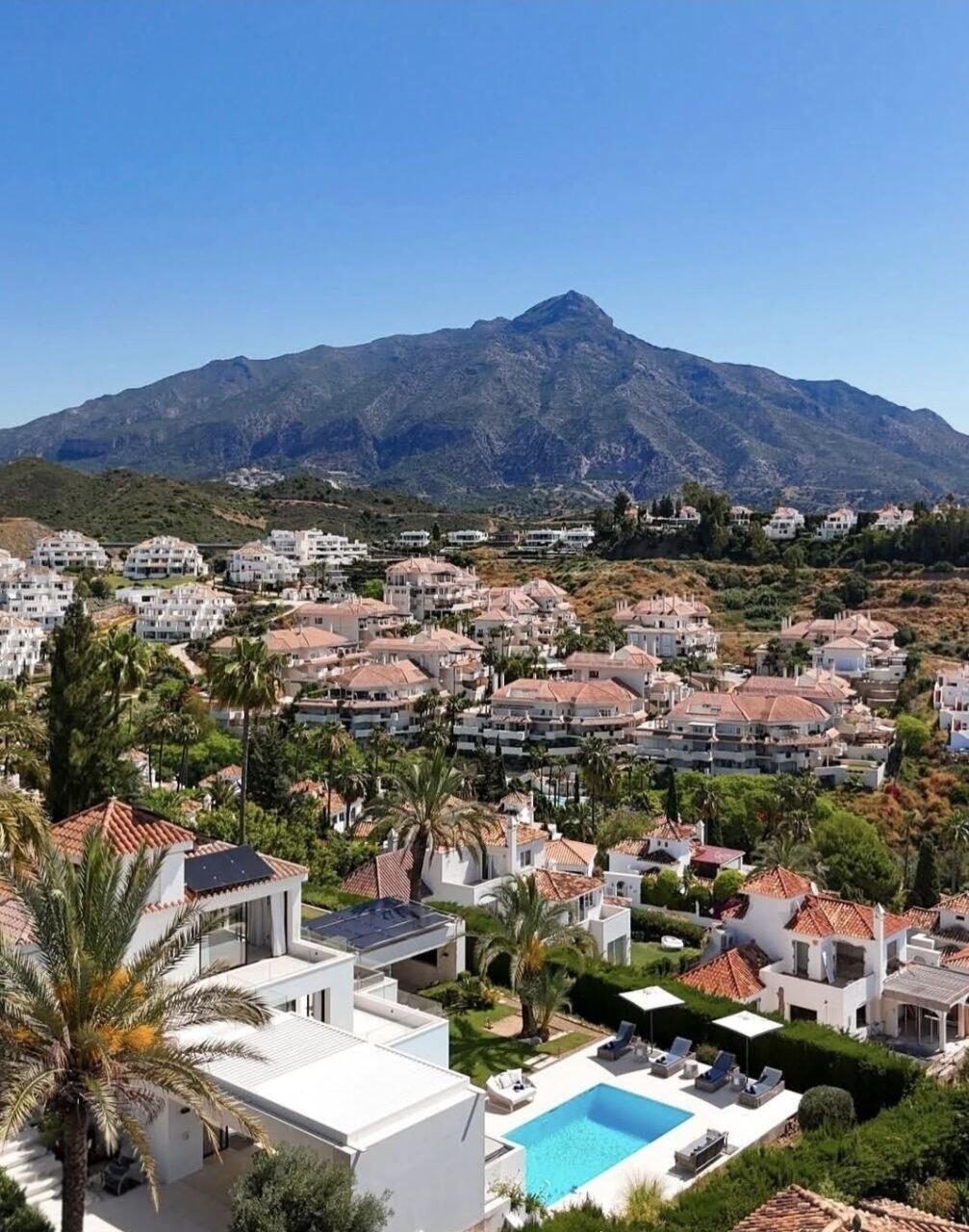 Marbella became a playground for the rich. Now it is also a gateway for Europe’s cocaine trade (Photo: Instagram marbella.es) מרבייה