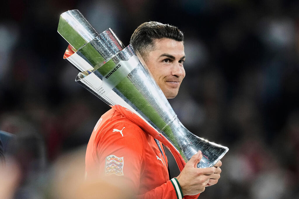 Ronald wants to win the Nations League and score his 1,000th goal (Photo: Martin Meissner, File/AP) רונאלדו