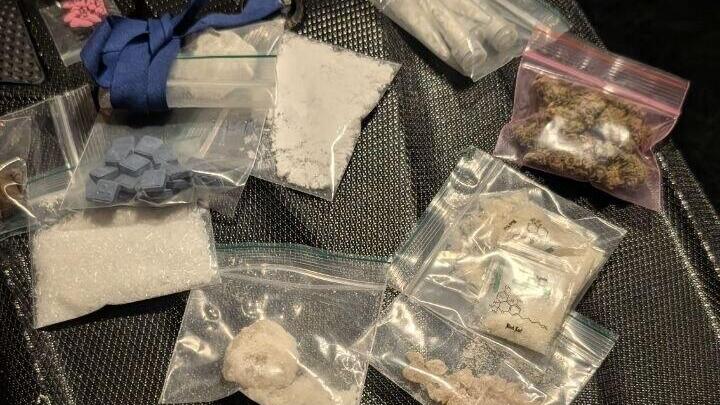 Drugs סמים