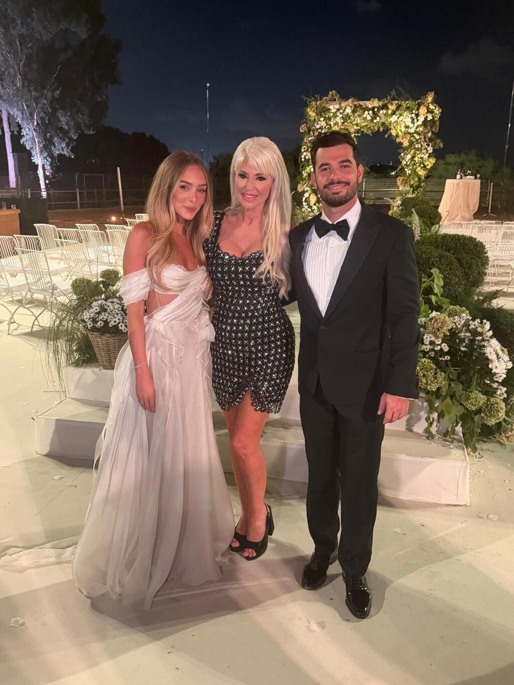פנינה רוזנבלום בחתונה של עומר נודלמן ושון סימנוביץ'