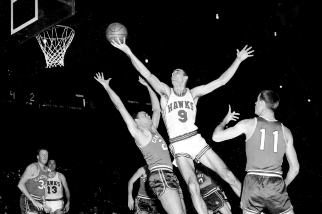 Bob Pettit (Photo: AP) Bob Pettit