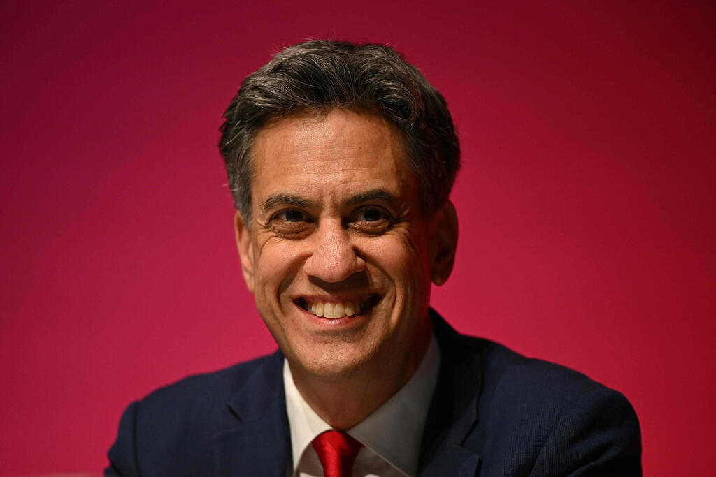 Ed Miliband at the British Labour Party conference (Photo: Oli SCARFF / AFP) שר החוץ הבריטי אד מיליבנד כינוס ועידת הלייבור ב בריטניה ליברפול