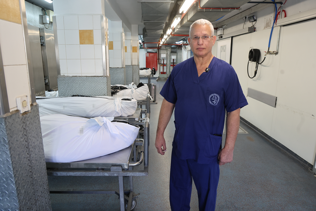 ‘We saw things that were unprecedented. Evil incarnate.’ Prof. Chen Kugel, director of the National Center of Forensic Medicine (Photo: Yariv Katz) פרופ' חן קוגל, מנהל המרכז הלאומי לרפואה משפטית