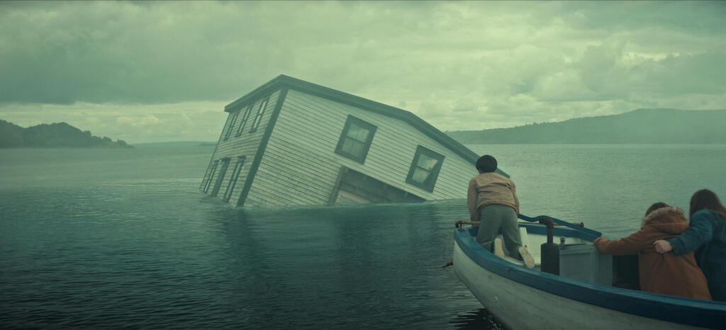 From 'Below' (Photo: Courtesy of Netflix) מתוך "במעמקים"