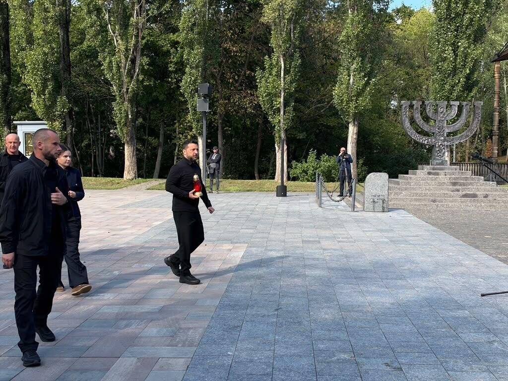 Ukrainian President Volodymyr Zelensky at a ceremony marking 85 years since the Babi Yar massacre (Photo: FJCU) נשיא אוקראינה וולודימיר זלנסקי בטקס לציון 85 שנה לטבח באבי יאר