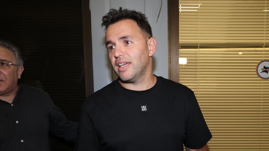 Dr. Shota Musaev (Photo: Yariv Katz) שוטה מוסייב רופא ש הציל טייס דקור ב מטוס פליי דובאי