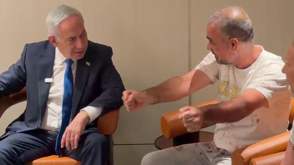 Yaniv Hayun with Prime Minister Benjamin Netanyahu המפגש של הגיבור של טיסת הבלהות פליי דובאי עם ראש הממשלה בנימין נתניהו