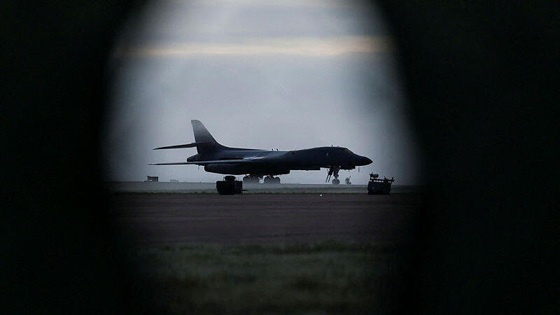 Photo: Reuters/Toby Shepheard בסיס חיל האוויר בבריטניה