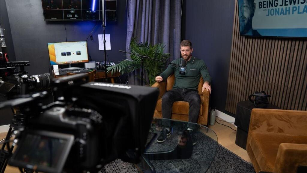 Jonah Platt filming at the studio platt