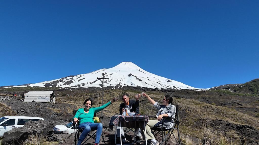 Picnic with a killer view (Photo: Amir Eshel) פיקניק עם נוף