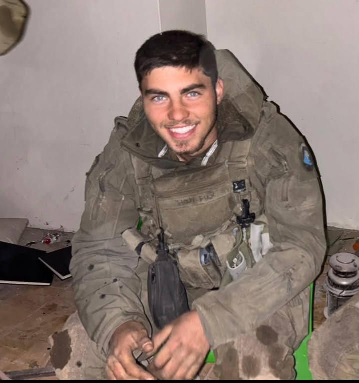 Sgt. Idan Fooks. ‘A kid who always did good’ (Photo: Courtesy of the family) סמל עידן פוקס ז"ל ו משפחה משפחתו שלוש שנים ל מלחמה