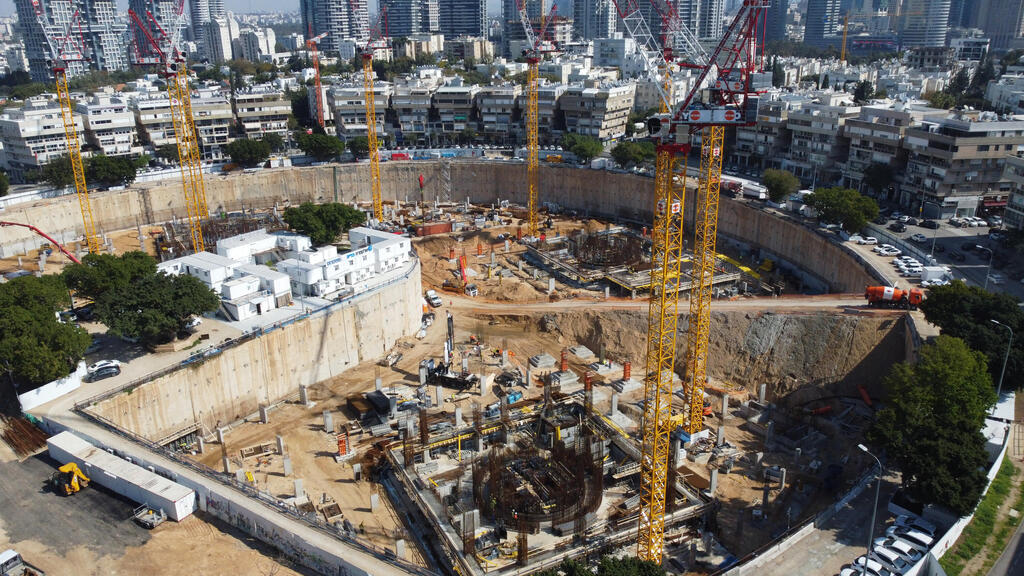 Start of construction at Kikar Hamedina (Photo: Shaul Golan) עבודות כיכר המדינה
