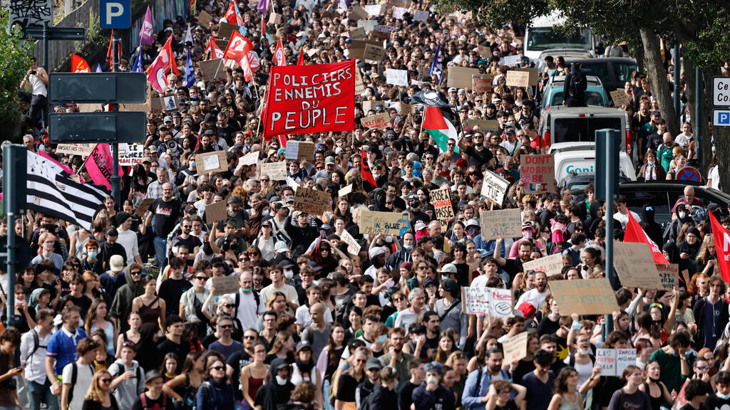 צרפת הפגנה עימותים בעיר רן הפגנה מחאת תלמידים
