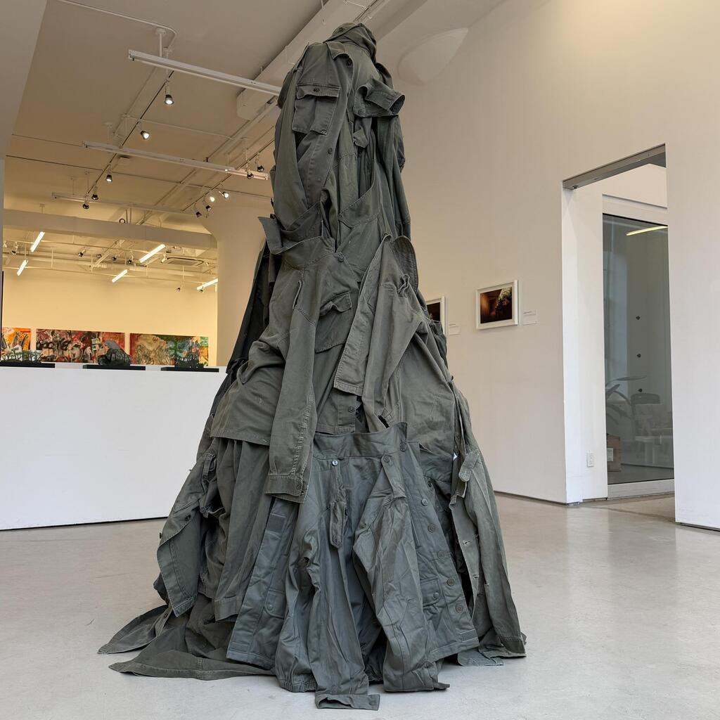 Tomer Peretz’s The Bride, from The 8 Project Gallery (Photo: Courtesy of Tomer Peretz) יצירתו של תומר פרץ, The Bride, מתוך The 8 Project Gallery