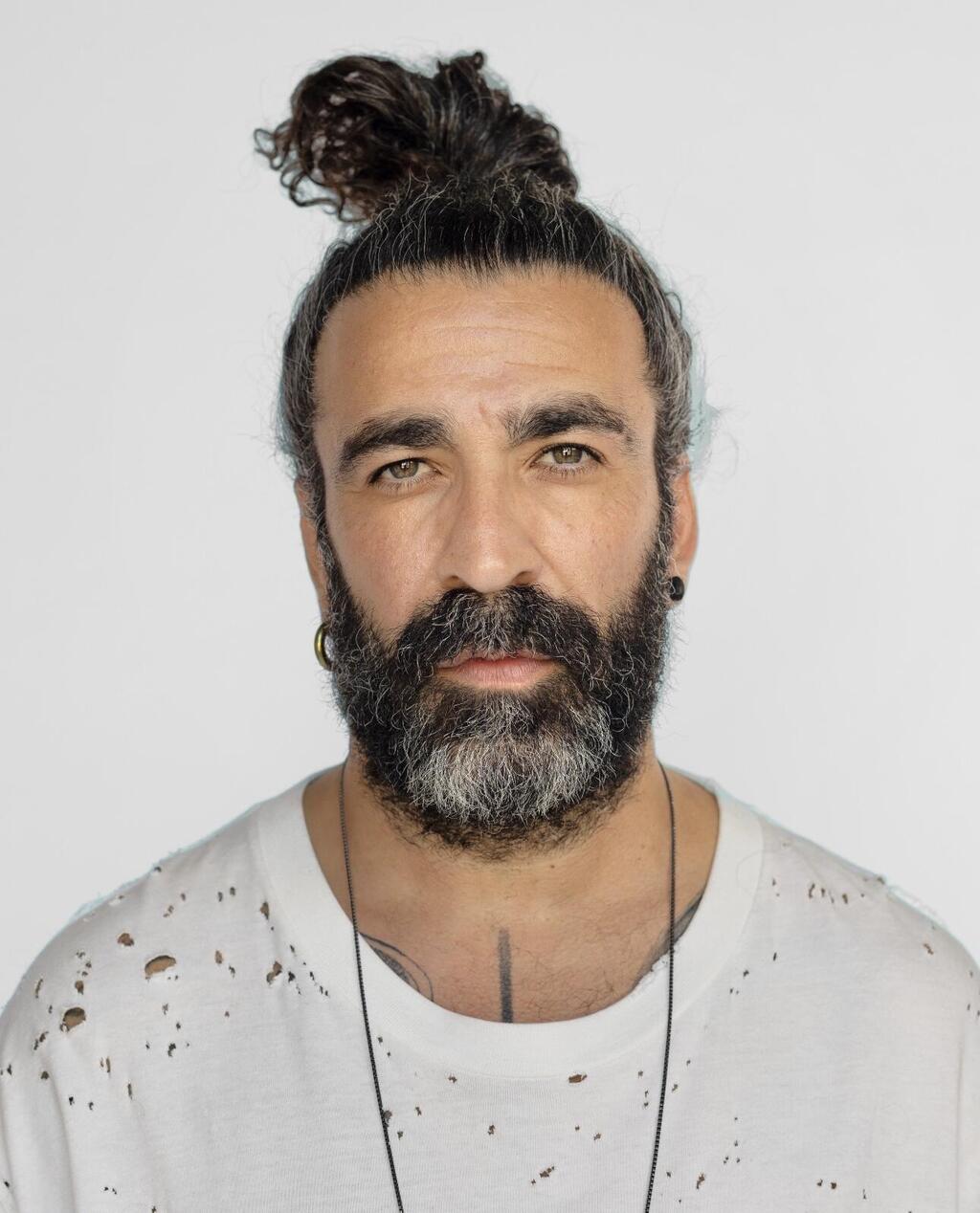 Tomer Peretz (Photo: Kalia Gisele Littman) תומר פרץ