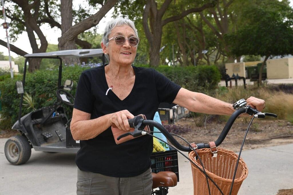 תלמה אצילי, שיקום ניר עוז