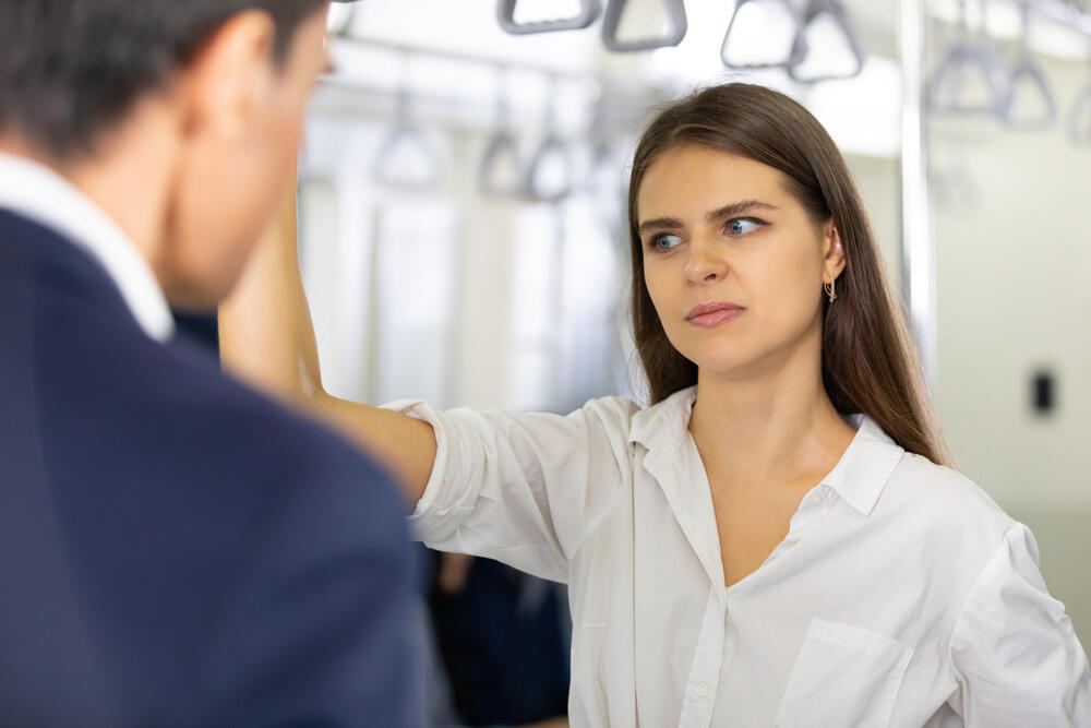 Sometimes people irritate us before they even speak (Photo: Shutterstock/Mangkorn Danggura) תחושת בטן אינטואציה