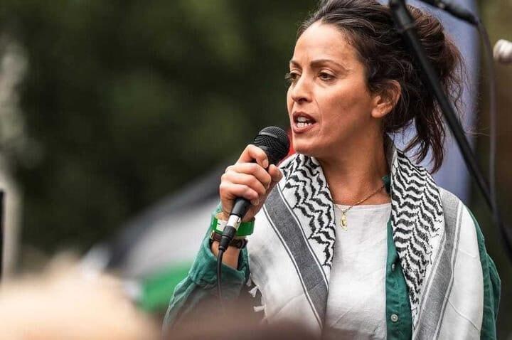 Lubna Speitan (Photo: Gary Roberts / SOPA Images via Reuters Connect) לובנה ספיטן, פעילה בריטית-פלסטינית אנטי-ישראלית
