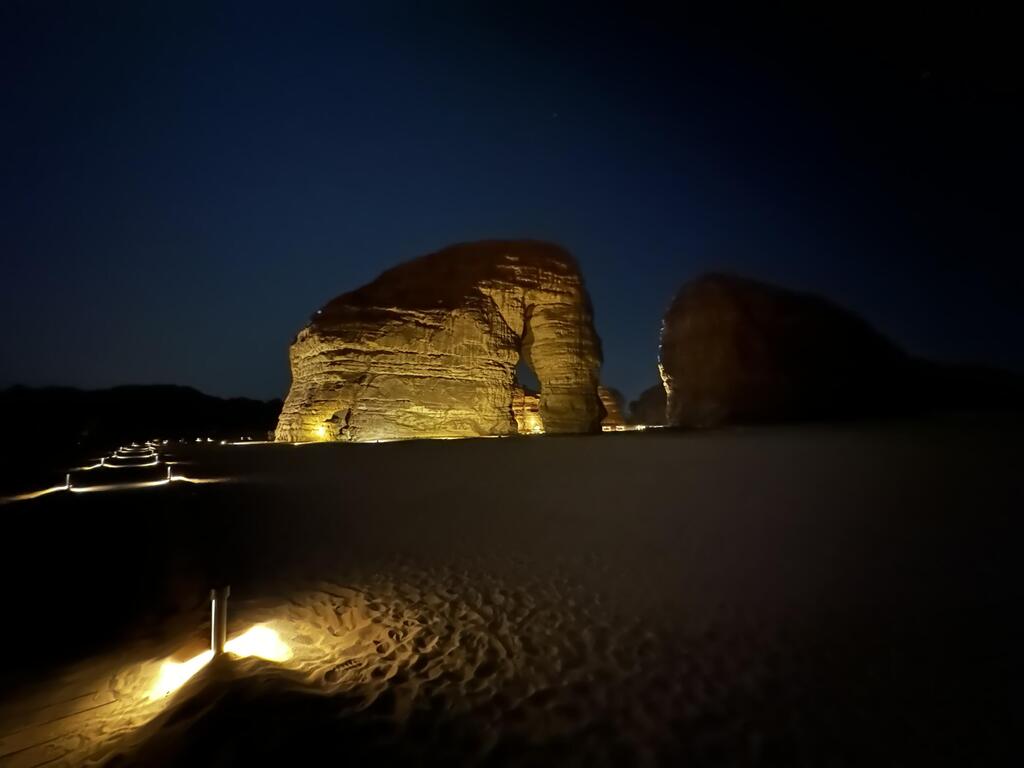 Elephant Rock (Photo: Courtesy of Adam Jano) סלע הפיל