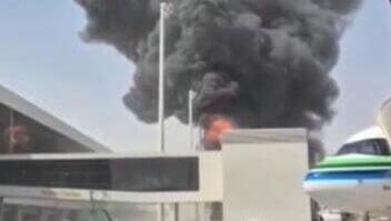 טיל חות'י התפוצץ בטרמינל בריאד: "יש נפגעים רבים"; טראמפ: "אולי נצטרף לתקיפות"
