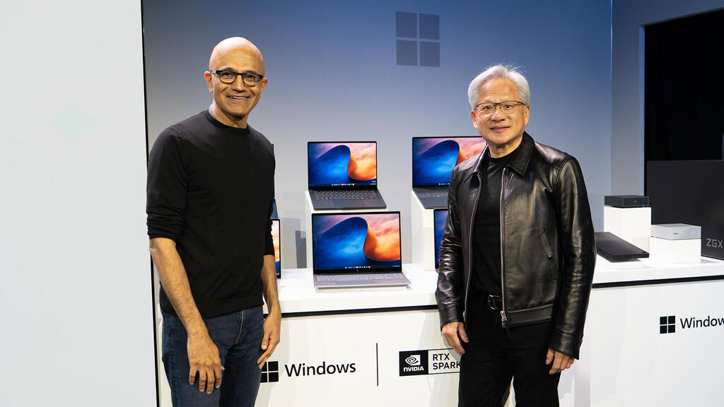 From right: Nvidia CEO Jensen Huang and Microsoft CEO Satya Nadella. The companies remain close partners even as Microsoft works to reduce its dependence on Nvidia's chips (Photos: Nvidia, Microsoft) מימין מנכ"ל אנבידיה ג'נסן הואנג ומנכ"ל מיקרוסופט סאטיה נאדלה