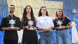 שורדי שבי ניצולי הנובה שבים למתחם הפסטיבל באירוע בינלאומי