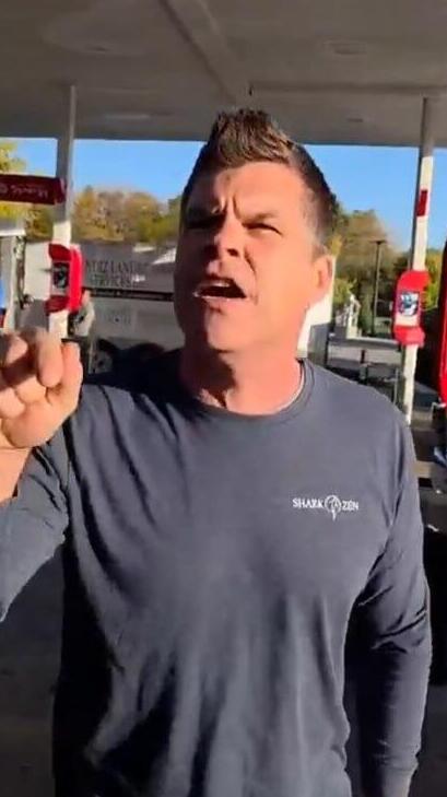 Matthew Arndt מועמד לקונגרס בארה"ב נעצר בחשד לפשע שנאה