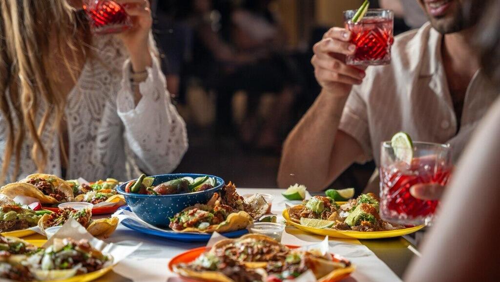 Los Tacos already looks and feels like a neighborhood taqueria that has been there for years (Photo: David Moyal) לוס טאקוס
