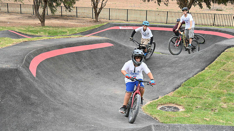 The centerpiece is a brand-new pump track (Photo: Herzl Yosef) אופניים