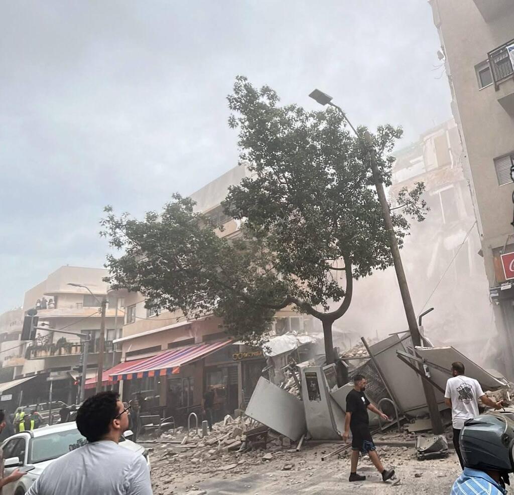 קריסת מבנה בנחלת בנימין פינת רוטשילד בתל אביב