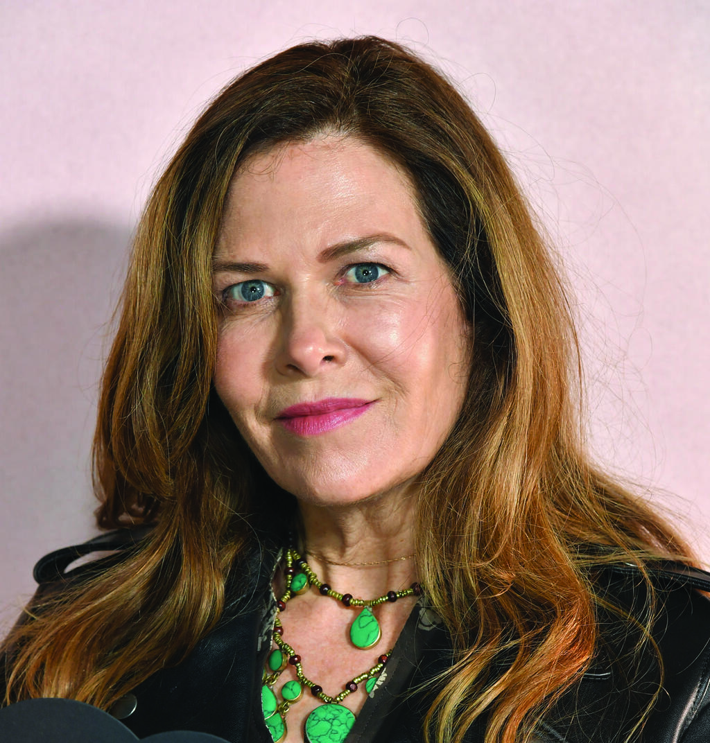 Journalist and screenwriter Monica Corcoran Harel, wrote the article titled "The Women Quietly Quitting Their Husbands" (Photo: Rob Latour/WWD/Penske Media/Getty Images) העיתונאית מוניקה קורקורן הראל
