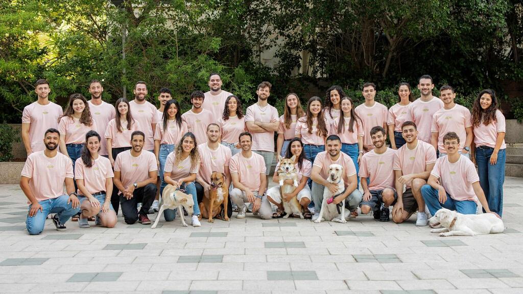 Pluto group (Photo: Omer Hacohen) Pluto group