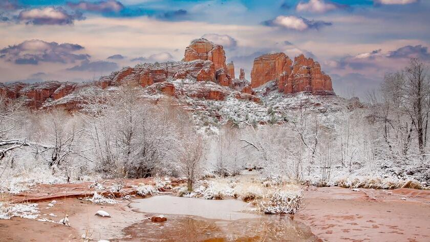 Sedona, Arizona: The red rock formations attract travelers from around the world (Photo: Shutterstock / Bob Pool) סדונה, אריזונה: תצורות הסלע האדומות מושכות מטיילים מכל העולם