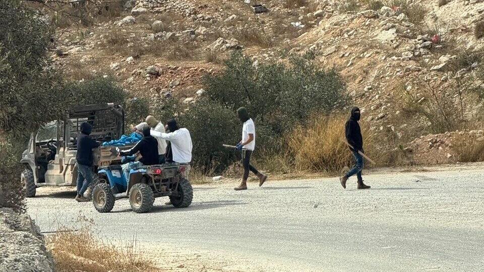 מתנחלים תקפו דיפלומטים אירופאים סמוך לכפר הפלסטיני טייבה