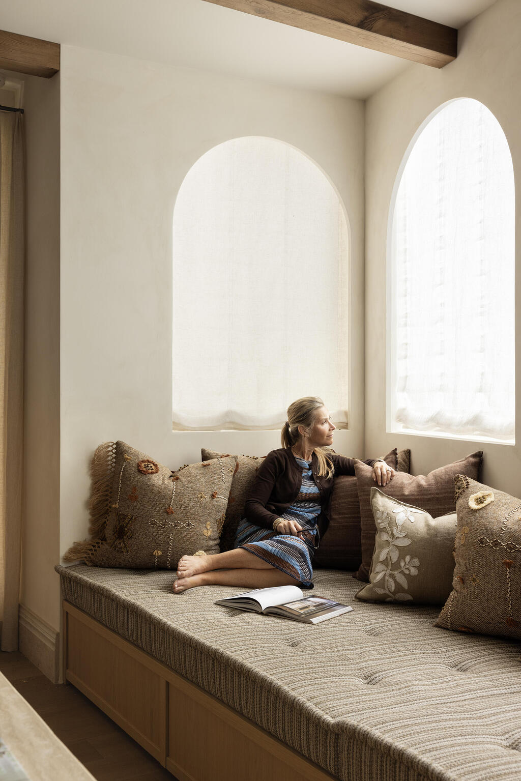 Sharonne Turen immigrated to Israel 17 years ago and is well acquainted with American design preferences (Photo: Itay Benit) בית הקשתות, עיצוב: שרון טורין