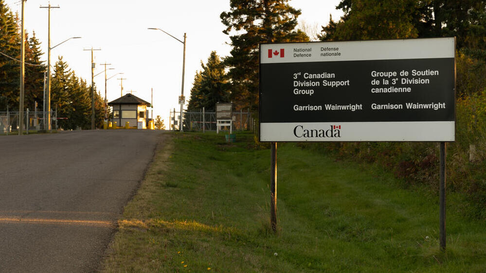 Entrance to CFB Wainwright, one of Canada's busiest military training bases (Photo: Mankaido / Shutterstock.com) בסיס וויינרייט ב אלברטה קנדה ארכיון