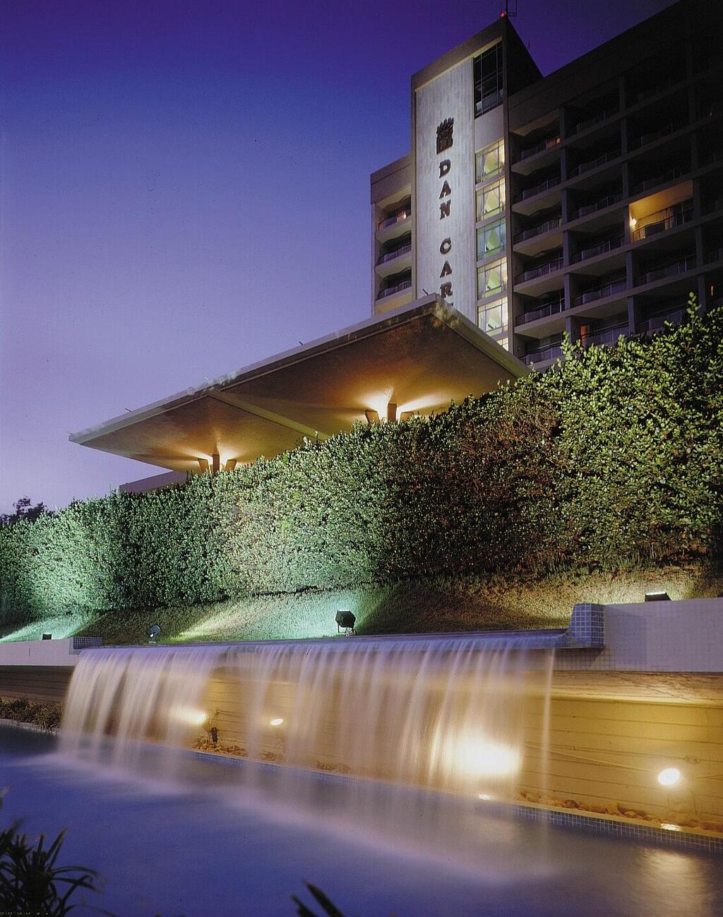 Dan Carmel Hotel exterior at night (Photo: Ori Ackerman) Dan Carmel Hotel exterior at night