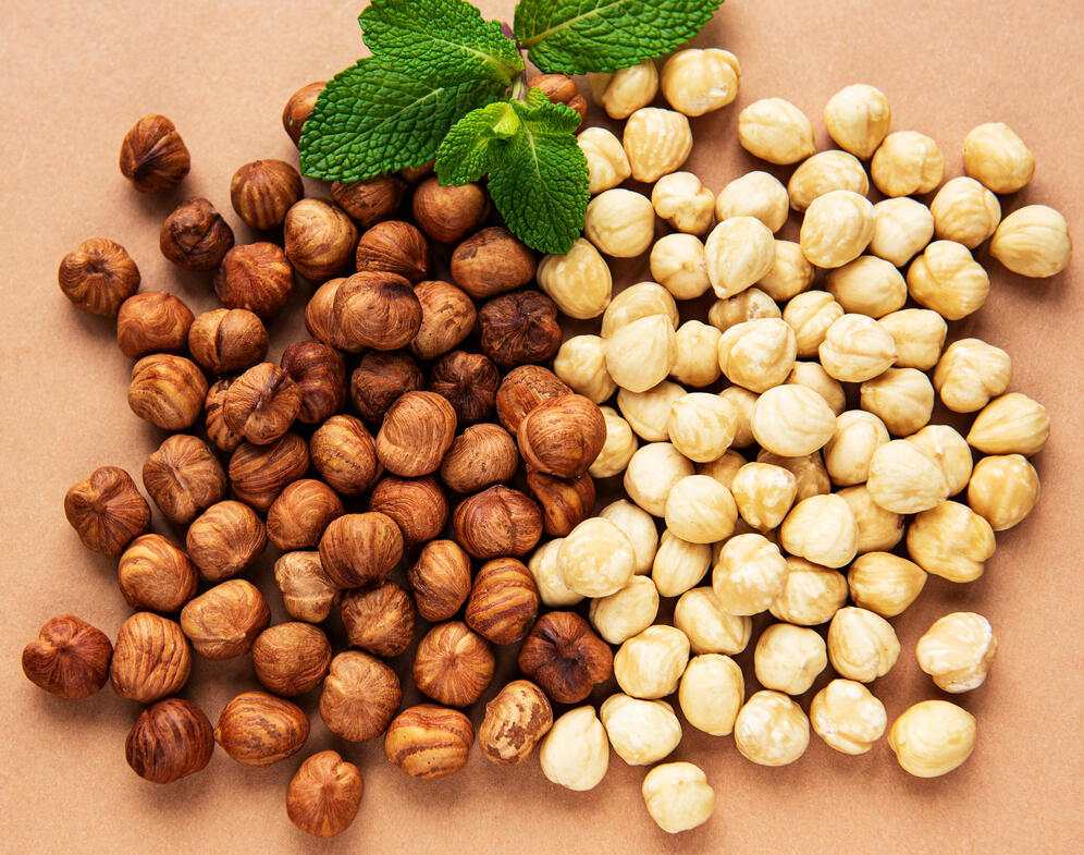 Hazelnuts are another good source of vitamin E and monounsaturated fats (Photo: Shutterstock/Olena Rudol) אגוזים לוז