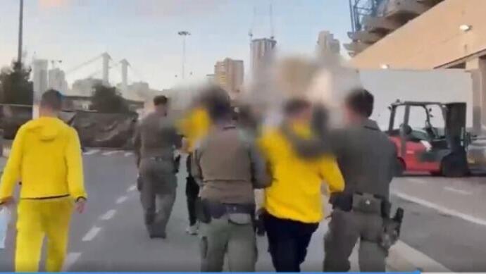 אוהדים נעצרים מחוץ לטדי