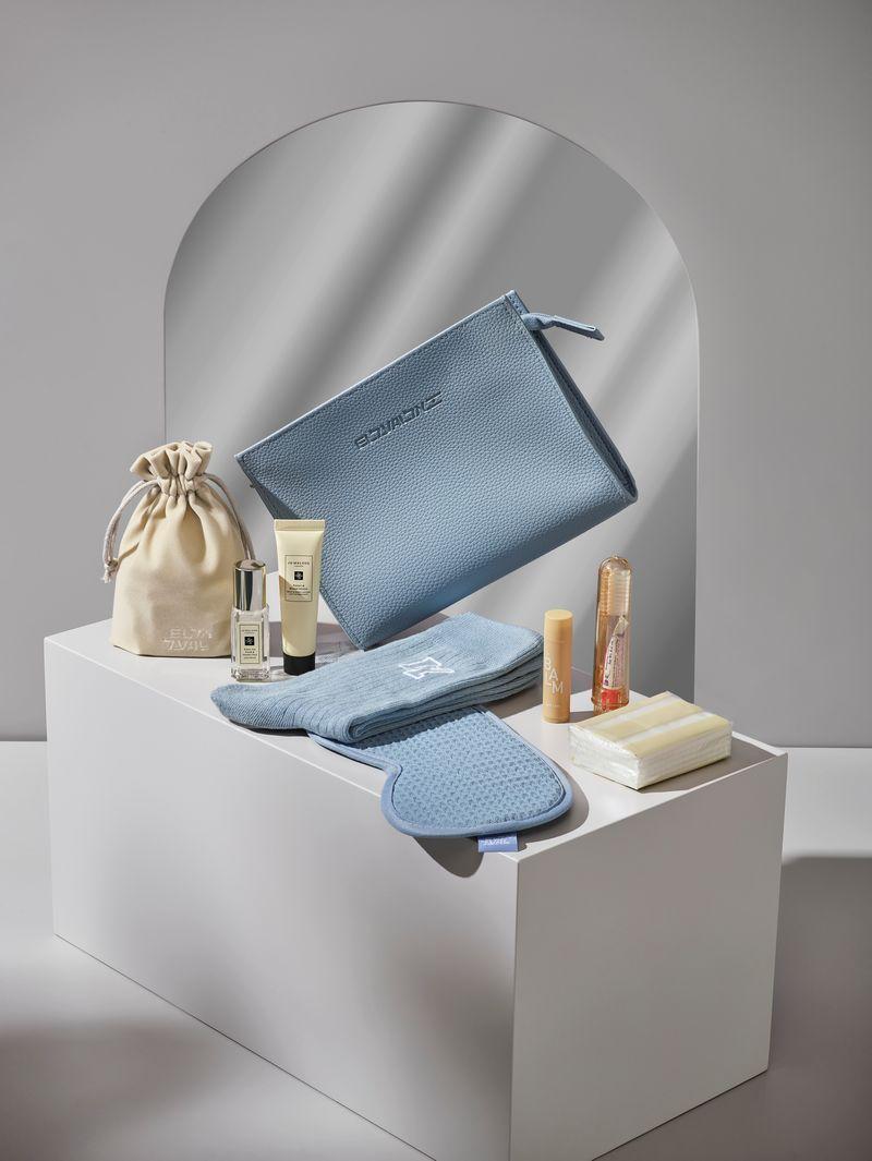 El Al's new premium-class amenity kit, created in partnership with Jo Malone London (Photo: El Al Spokesperson's Office) ערכת הנוחות החדשה של אל על במחלקות היוקרה, בשיתוף London Malone Jo