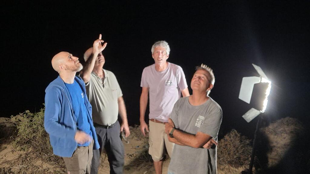 Joining UFO enthusiasts on Alien Hill לילה בגבעת העב"מים