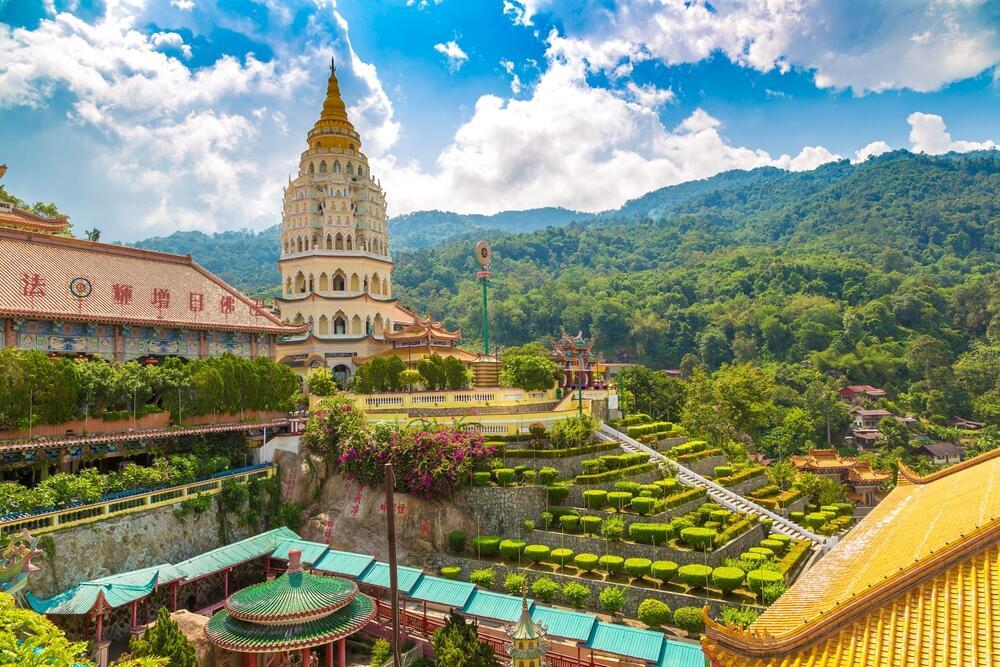 Kek Lok Si Temple in Penang Island, Malaysia (Photo: shutterstock / Sergii Figurnyi) מקדש קק לוק סי באי פנאנג, מלזיה