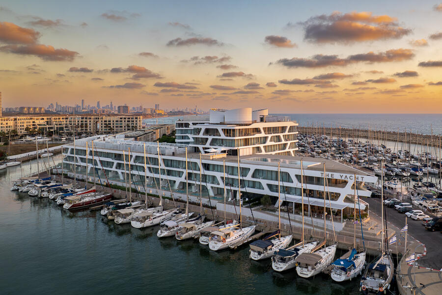 An aerial view of The Yacht: The hotel blends into its marina surroundings (Photo: Aya Ben Ezri) מלון The Yacht