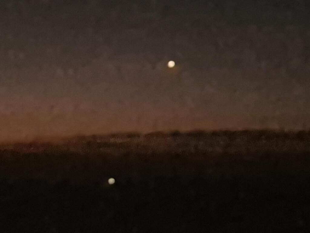 A peculiar light seen over Alien Hill (Photo: Assaf Kamar) לילה בגבעת העב"מים