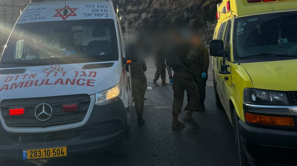 "ירי נמשך כבר 20 דקות!": 4 פצועים בפיגוע ליד חברון, חוסלו המחבלים שניסו להימלט