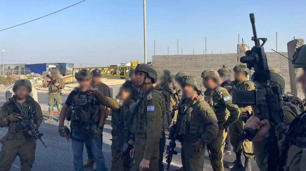 שני פצועים אנוש בפיגוע ליד חברון. הרמטכ"ל: "נמצאה תחמושת רבה, נמנע פיגוע חמור"