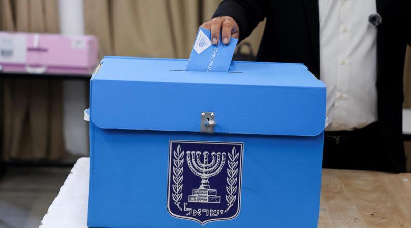 3 מנהלי בתי ספר נעצרו בפרשת רע"מ; זו העדות על השיטה, עם כספים ותלושי דלק